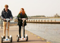  Riding on Airwheel S3T, everyone will be envious of you. The only thing you can do is to draw attentions from others by riding Airwheel S3T. Are you ready to accept it? Airwheel S3T, a private custom for you. 