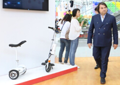 Numerous intelligent electric scooter lovers from many countries have come here to witness the emerge of the latest self-balancing scooters. 